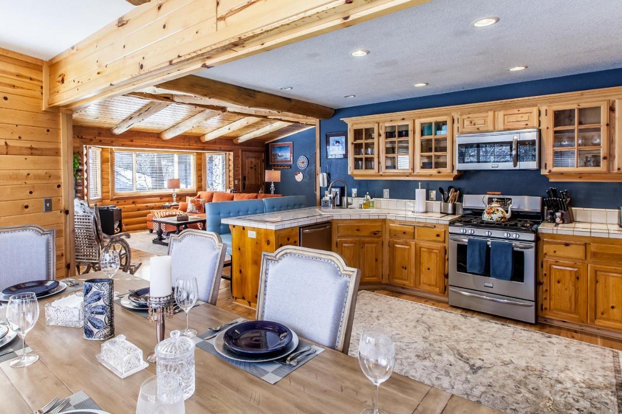 Tres Bien Ensemble Villa Big Bear Lake Habitación foto